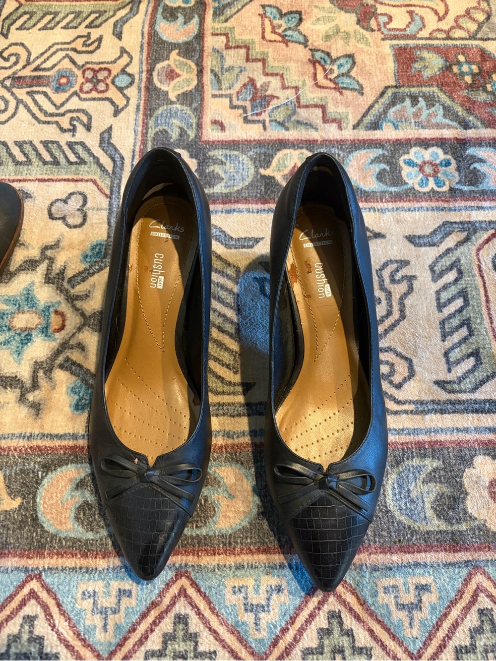 Clarks Black Pointed-Toe Bow Pumps